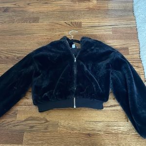 black topshop fuzzy jacket
